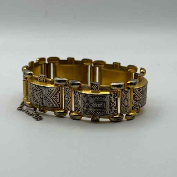 Vintage Gold Toledo Damascene Link Bracelet Safety Chain Ornate Goldtone Chunky - Picture 1 of 8